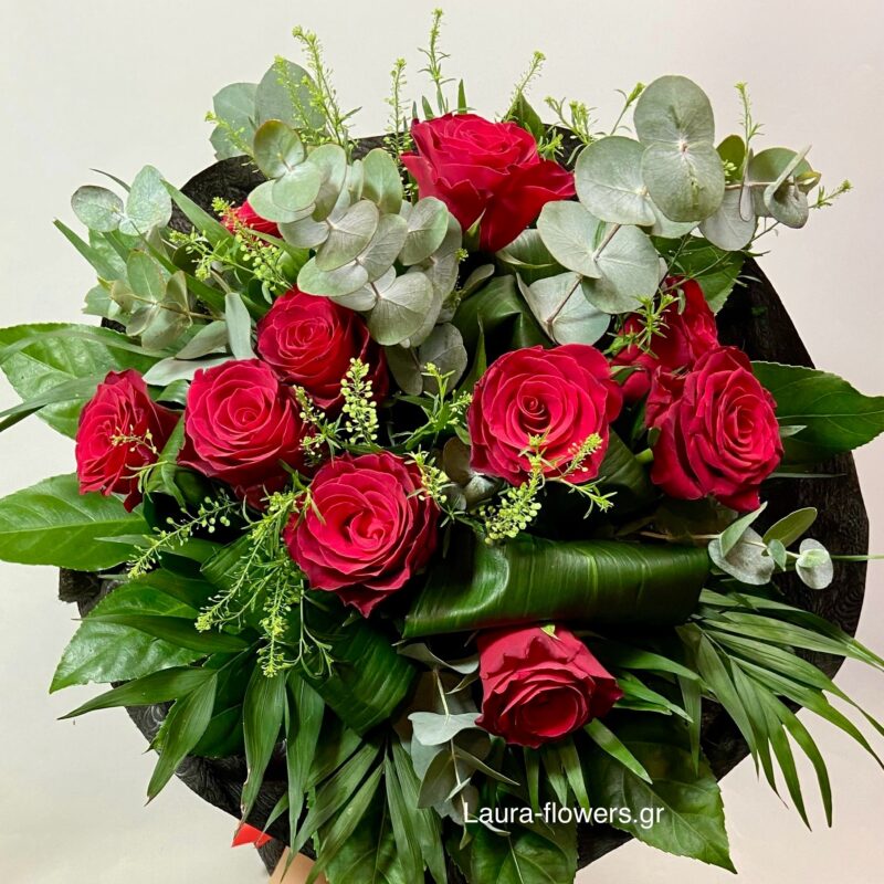 Bouquet with 15 red roses.